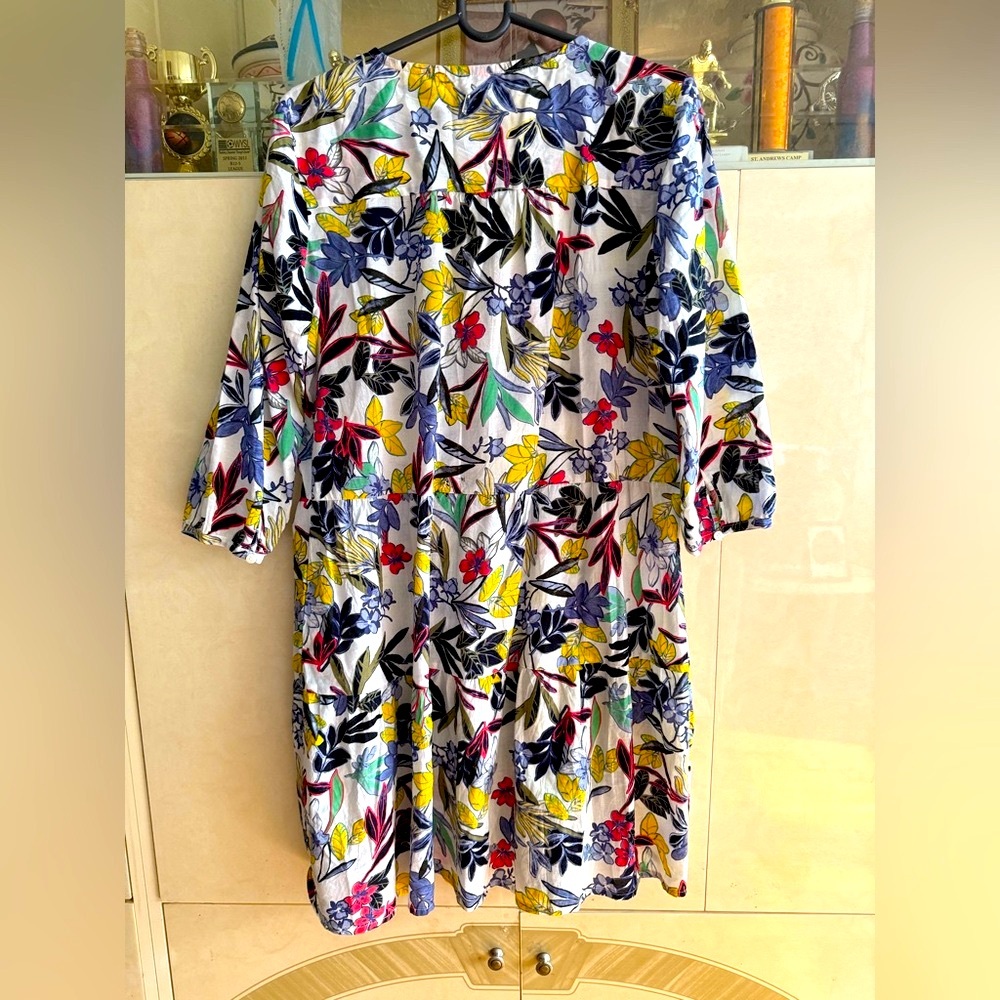 Floral Multicolor cute little Dress - Picture 2 of 8